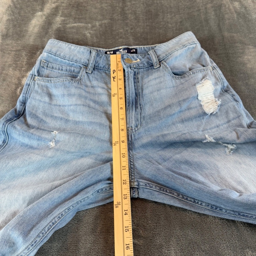 Hollister Ultra High-Rise Vintage Baggy Pants Light Wash Distressed Jeans 5R/27R - Picture 6 of 9